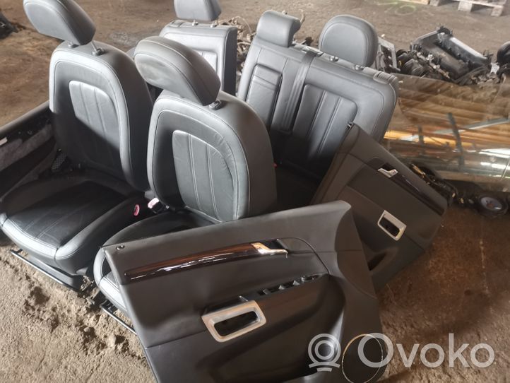 Opel Antara Set interni 