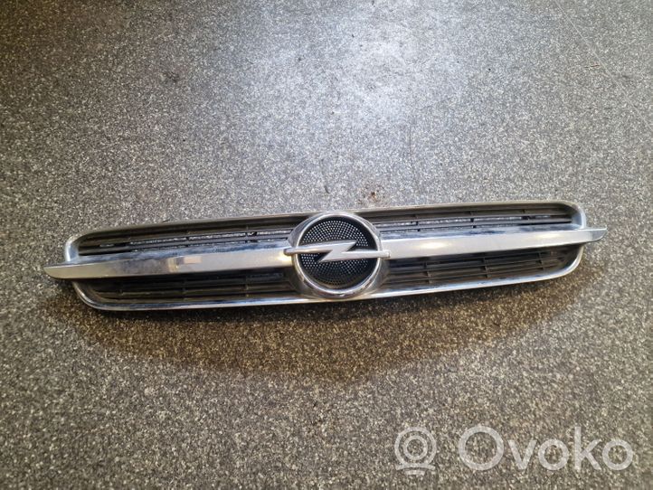 Opel Vectra C Grille calandre supérieure de pare-chocs avant 464192822