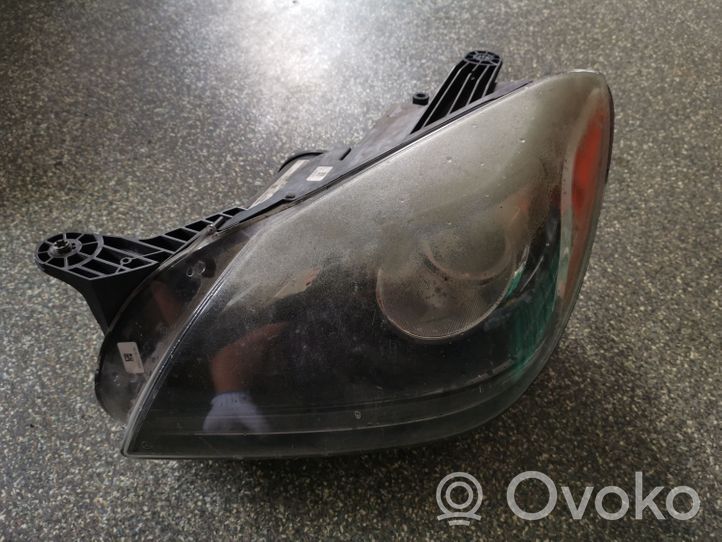 Mercedes-Benz SLK R172 Lampa przednia A1728204761