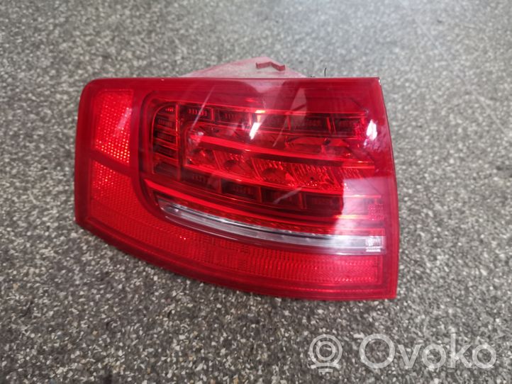 Audi A8 S8 D3 4E Galinis žibintas kėbule 4E0945095H