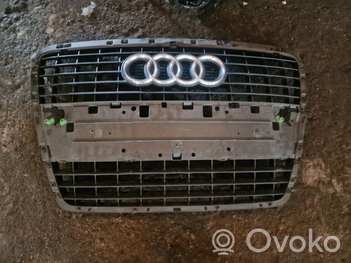 Audi A8 S8 D3 4E Grille calandre supérieure de pare-chocs avant 4E0853651AE