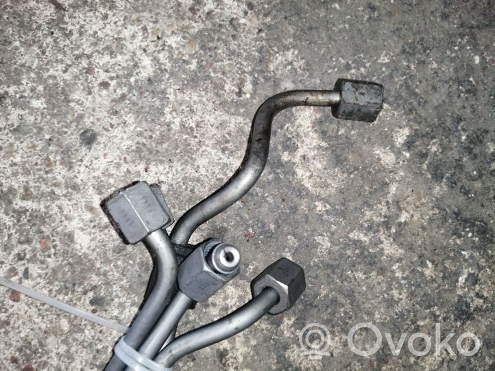 Mercedes-Benz CLC CL203 Fuel injector supply line/pipe 