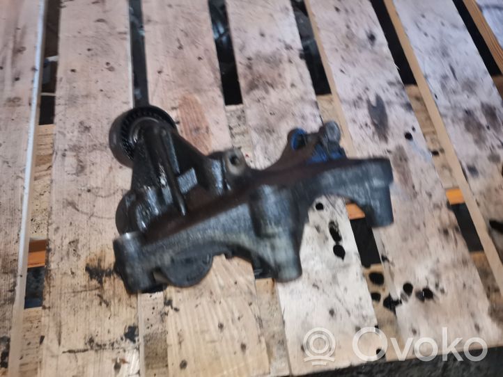 Renault Trafic III (X82) Generator/alternator bracket 