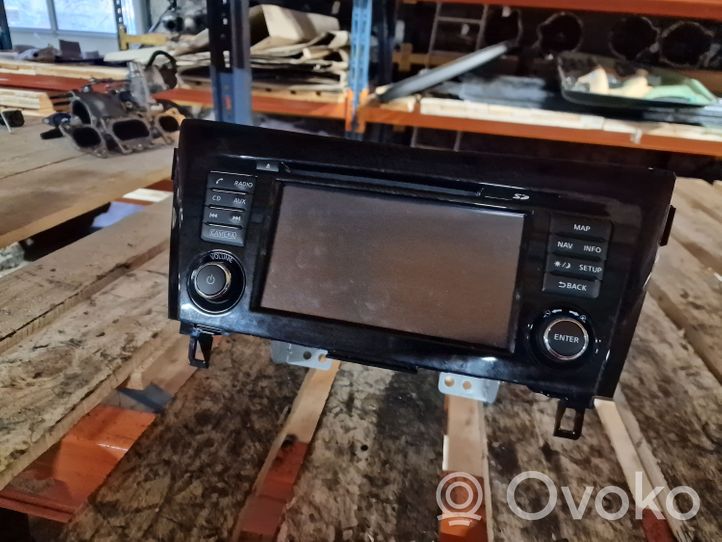 Nissan Qashqai Unité principale radio / CD / DVD / GPS 7513750220