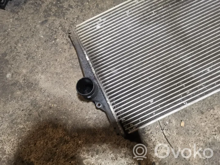 Volvo V70 Chłodnica powietrza doładowującego / Intercooler 