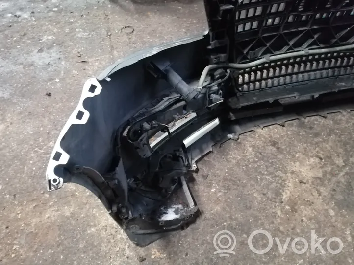 Audi Q7 4L Paraurti anteriore 4L0807437