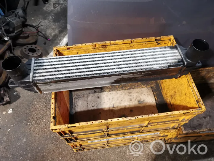 Chevrolet Captiva Chłodnica powietrza doładowującego / Intercooler 