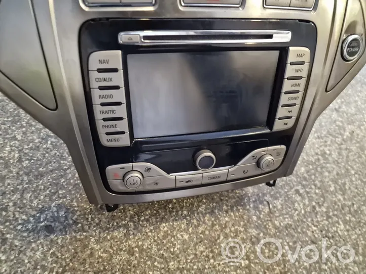 Ford Mondeo MK IV Panel / Radioodtwarzacz CD/DVD/GPS 7S7T18K931BL