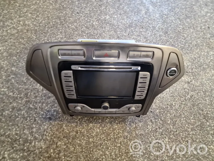 Ford Mondeo MK IV Panel / Radioodtwarzacz CD/DVD/GPS 7S7T18K931BL