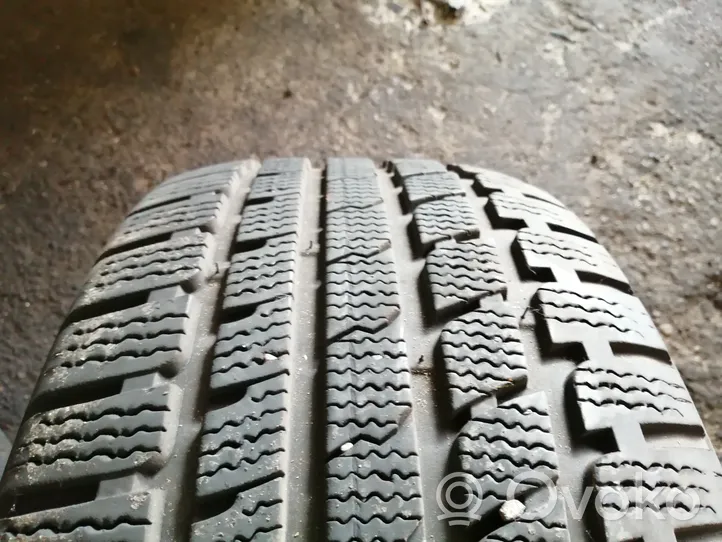 Volkswagen PASSAT CC R17 winter tire 23550R17