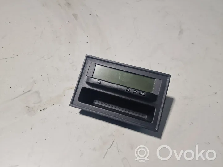 Mitsubishi Grandis Monitori/näyttö/pieni näyttö 