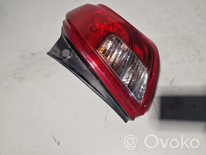 Buick Encore I Rear/tail lights 