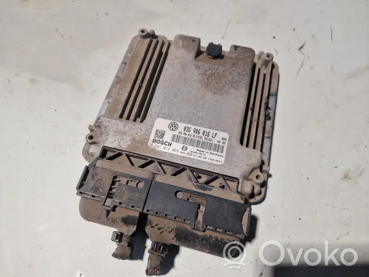 Volkswagen Caddy Calculateur moteur ECU 03G906016LF