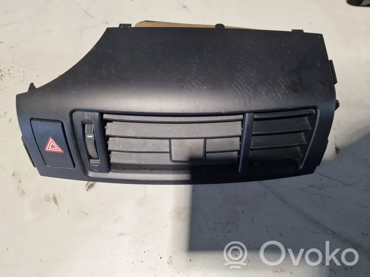 Toyota Verso Grille d'aération centrale 