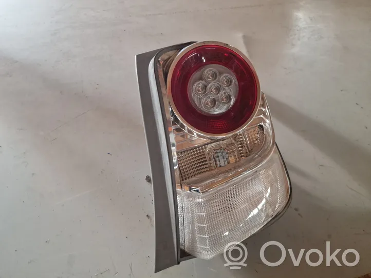 Toyota Verso Lampa tylna 815500F090