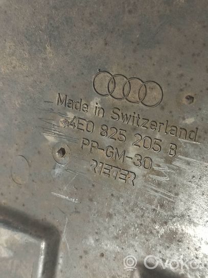 Audi A8 S8 D3 4E Keskiosan alustan suoja välipohja 4E0825205B