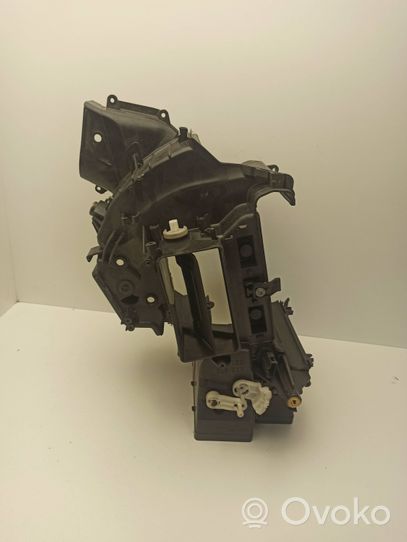 Audi A6 S6 C6 4F Salono oro mazgo plastikinis korpusas 