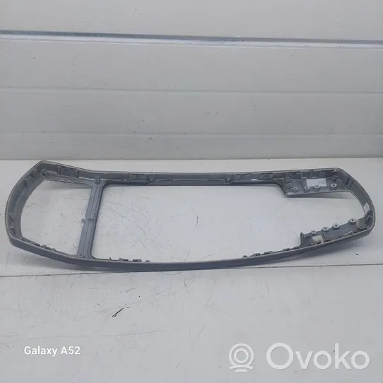 BMW 7 E65 E66 Cita veida vidus konsoles (tuneļa) elementi 07307F3