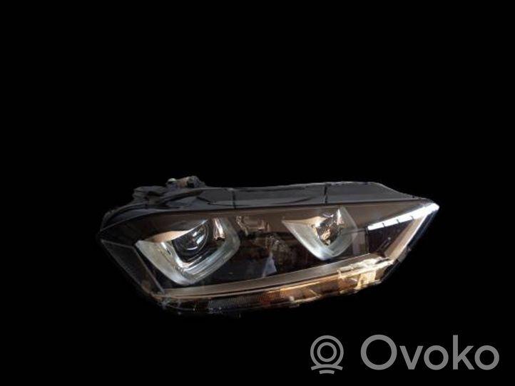 Volkswagen Golf Sportsvan Lampa przednia 517941034B