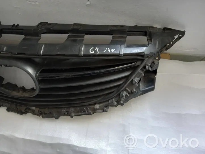 Mazda 6 Grille de calandre avant GHP950712