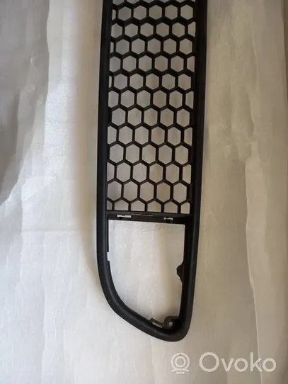 Fiat Punto (199) Grille inférieure de pare-chocs avant 735536145