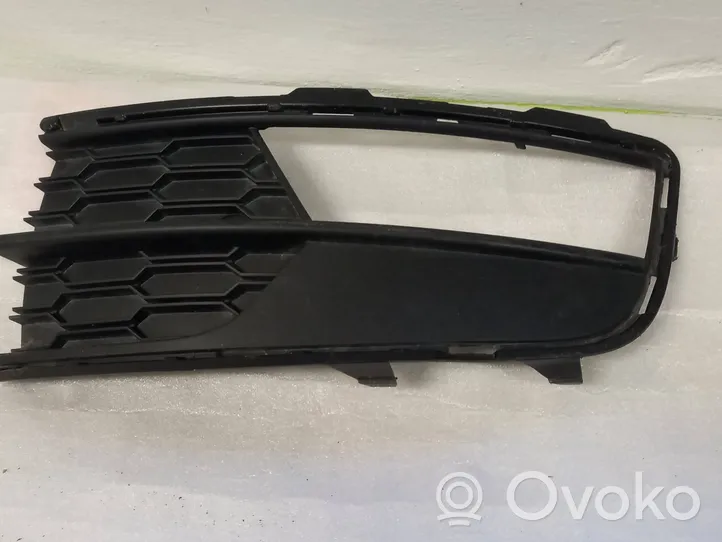 Skoda Citigo Grille antibrouillard avant 1ST807681