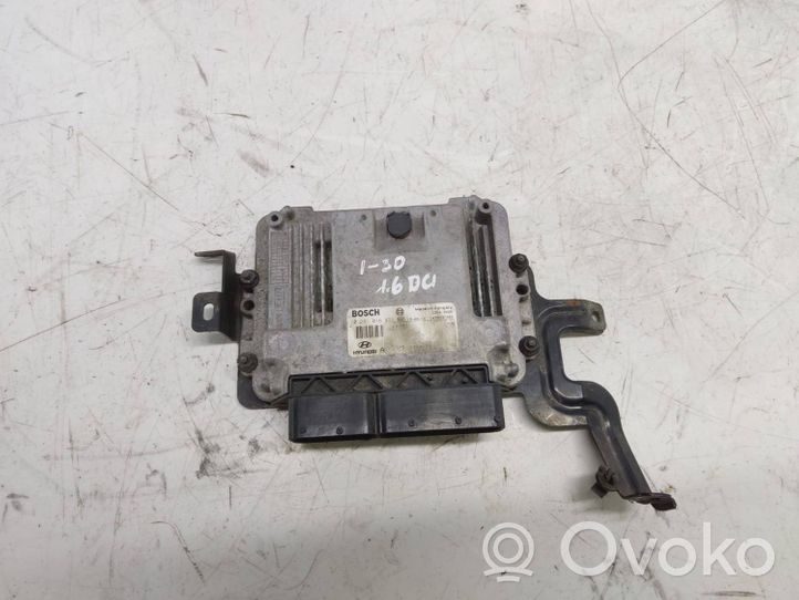 Hyundai i30 Centralina/modulo motore ECU 1039S37905