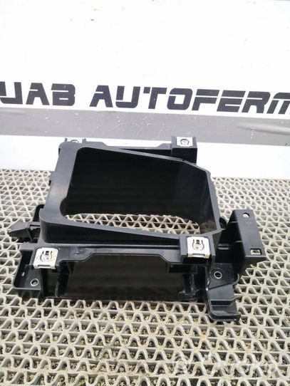 Audi Q2 - Rivestimento in plastica cornice della leva del cambio 81A863531