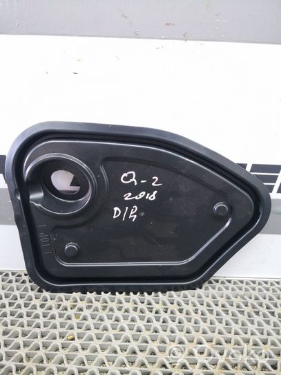 Audi Q2 - Muu etuoven verhoiluelementti 8V4837916B