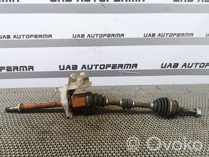 Nissan Qashqai Передняя полуось 391004ED2A