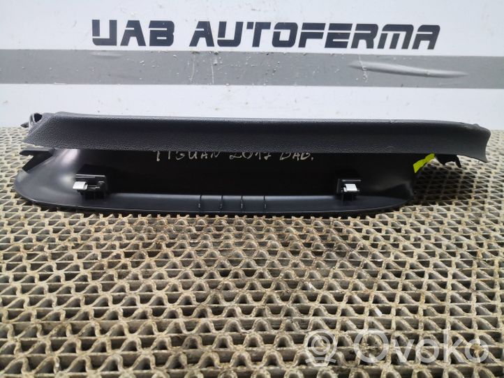 Volkswagen Tiguan Altro elemento di rivestimento bagagliaio/baule 5NA867703B