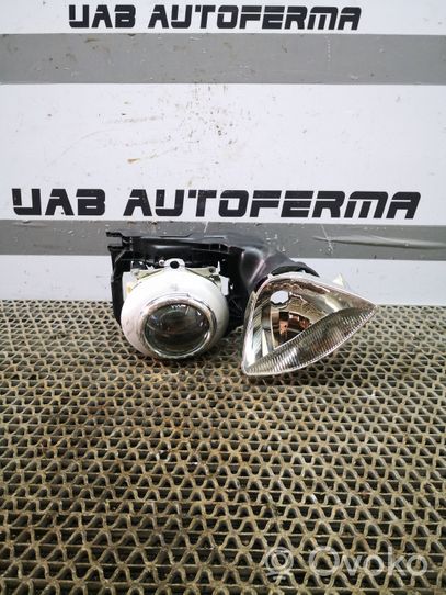 Audi A4 S4 B8 8K Parte del faro 90068983