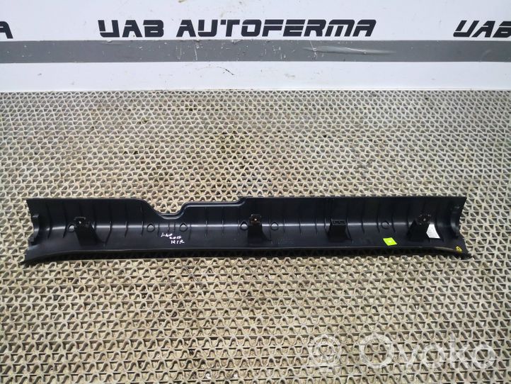 Hyundai i40 Etuoven kynnyksen suojalista 858713Z000