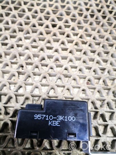 KIA Sportage Pysäköintitutkan anturin kaiutin PDC 957103K100