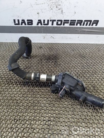 Nissan Juke I F15 Termostaatin kotelo 110609813R