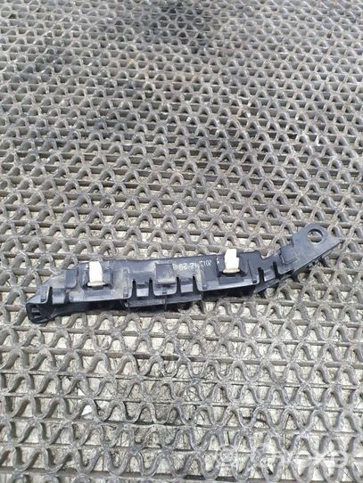 Hyundai i30 Staffa di rinforzo montaggio del paraurti anteriore 86515A6000