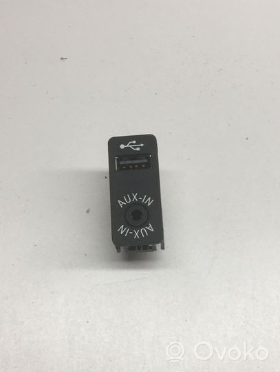 BMW 4 F32 F33 Câble adaptateur AUX 9229246