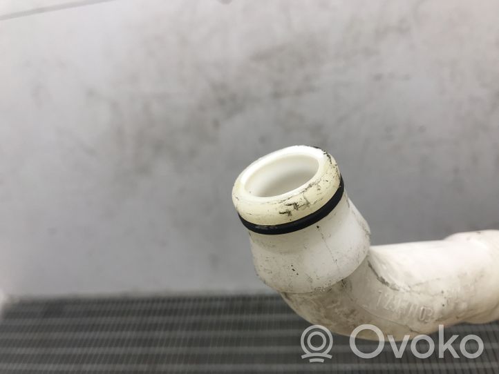 BMW 7 F01 F02 F03 F04 Tubo riempimento della vaschetta del liquido lavavetri 7237777