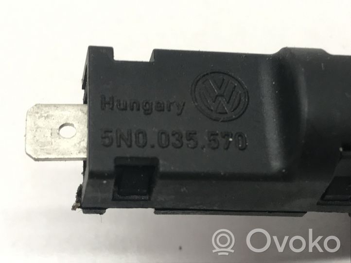 Volkswagen Jetta VII Amplificateur d'antenne 5N0035570