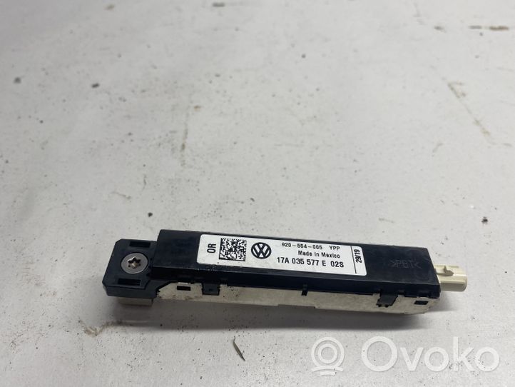 Volkswagen Jetta VII Amplificateur d'antenne 17A035577E