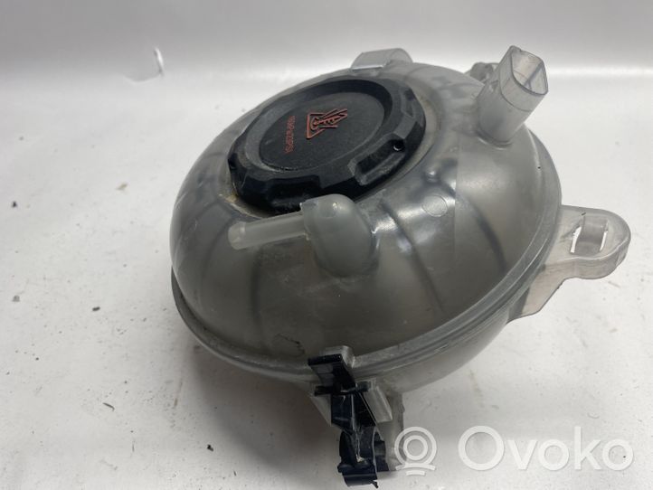 Volkswagen Jetta VII Vase d'expansion / réservoir de liquide de refroidissement 5QM121407