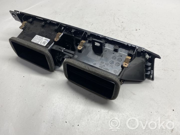 Audi Q3 F3 Kojelaudan tuuletussuuttimen suojalista 83C820903