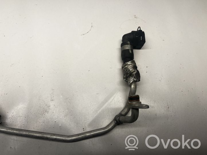 BMW 3 F30 F35 F31 Tuyau de liquide de refroidissement moteur 204539