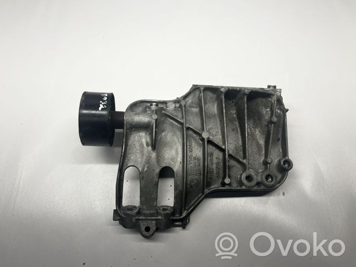 BMW 3 F30 F35 F31 Кронштейн компрессора кондиционера воздуха 7585167