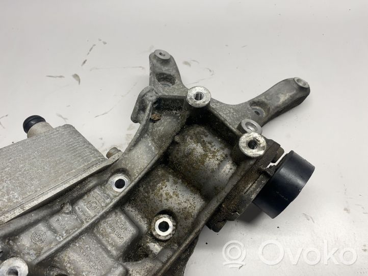 Audi A6 C7 Radiatore dell’olio trasmissione/cambio 06J115561B