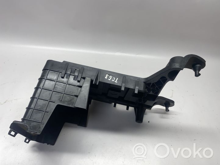 Volkswagen Golf V Vassoio scatola della batteria 1K0915333C