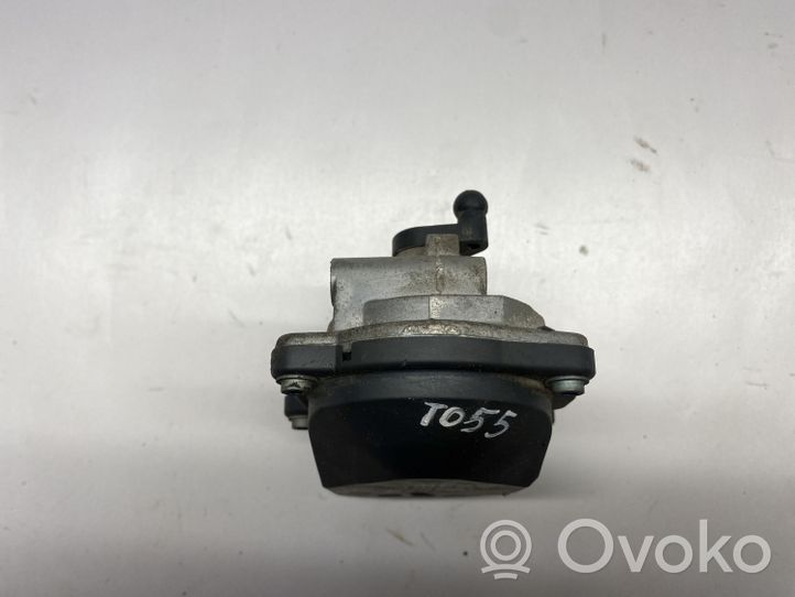 Volkswagen Golf V Imusarjan venttiilin käyttömoottori 06F133482B