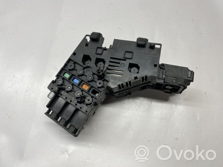 Mercedes-Benz GLE (W166 - C292) Scatola di montaggio relè A1665405202