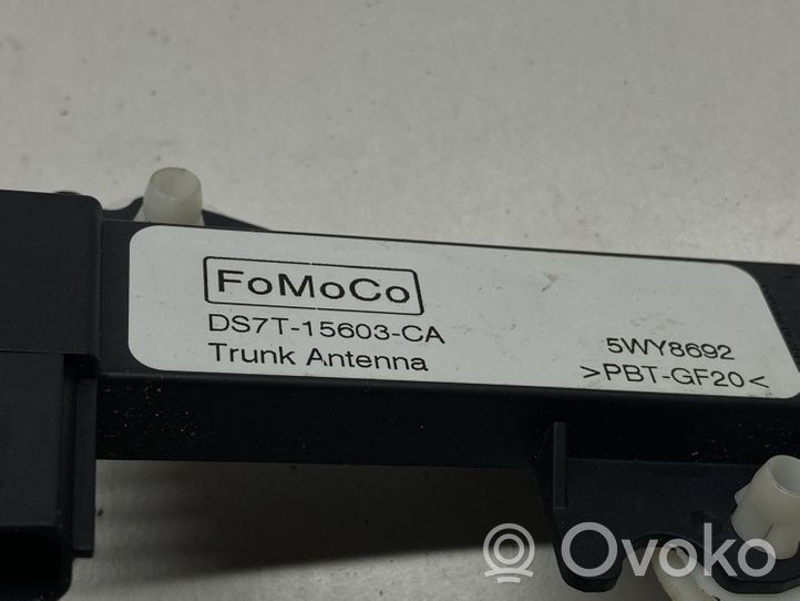 Ford Mustang VI Antena wewnętrzna DS7T15603CA