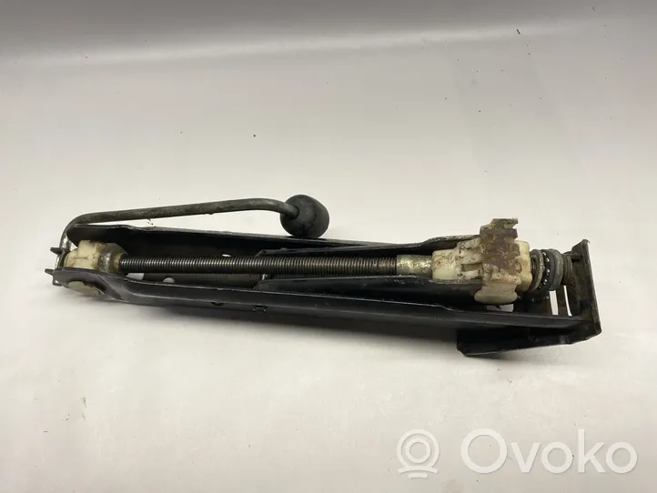 Audi 80 90 B3 Lift Jack 4A0011031